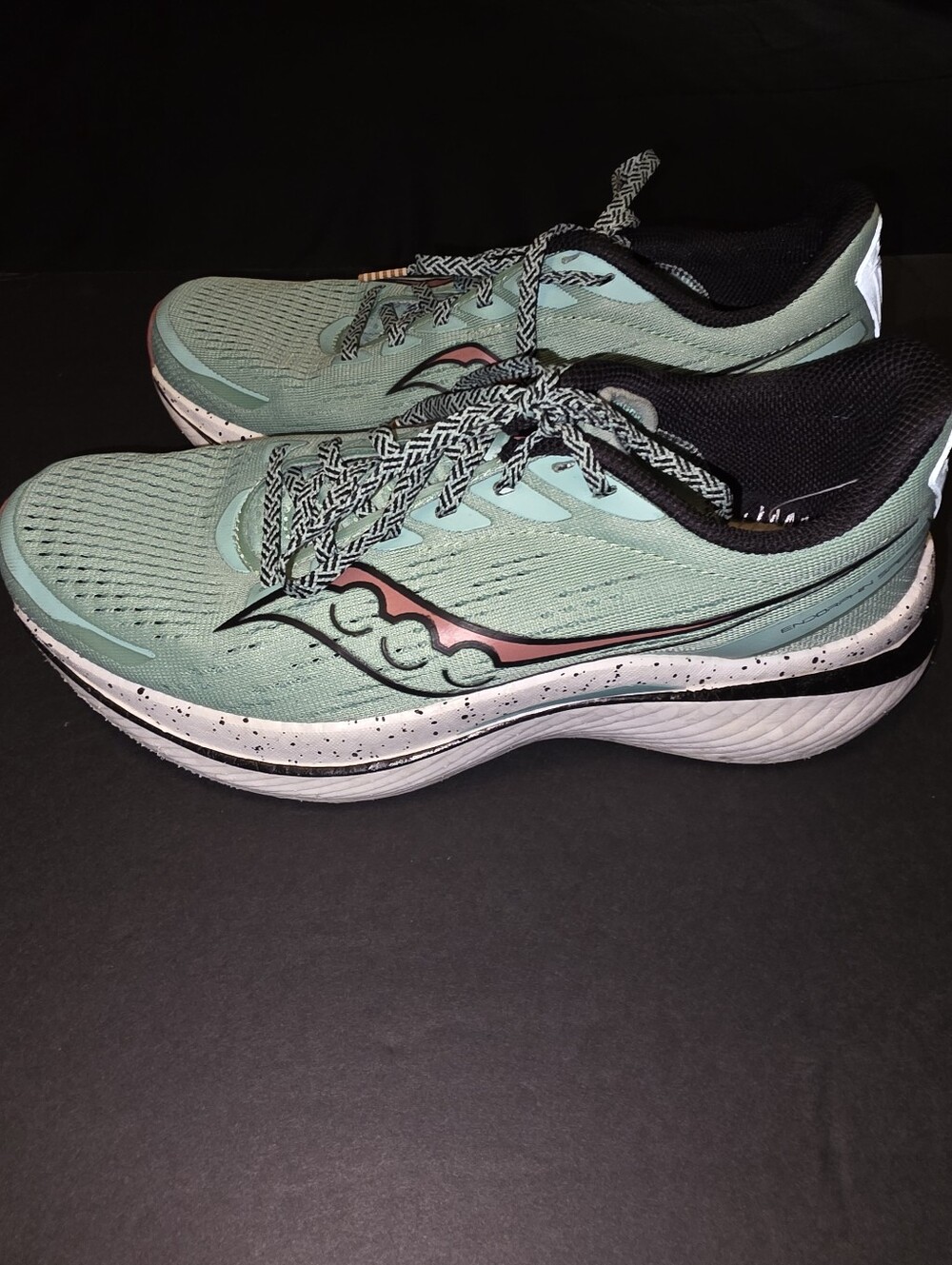 Saucony Women's Running Shoes Sz 9 Mint Green - Picture 2 of 9